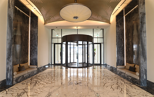 record K 22 Revolving Door resort entrance